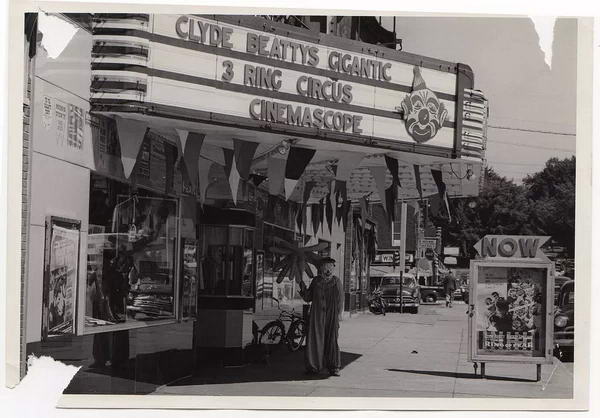 Braumart Theatre - From Thebraumartdotorg (newer photo)